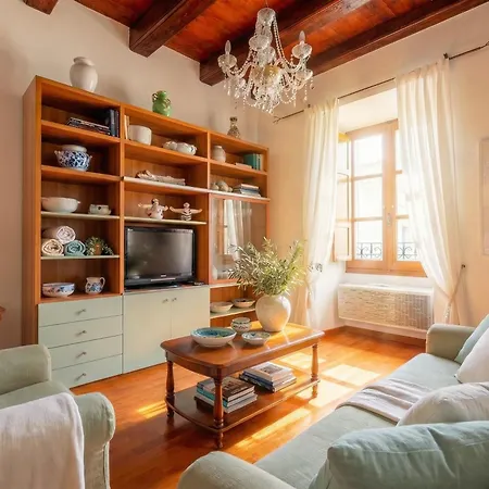 Clicksardegna Palazzo Bolasco - Centro Storico Con Vista Mare アパート