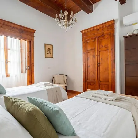 Clicksardegna Palazzo Bolasco - Centro Storico Con Vista Mare Apartamento